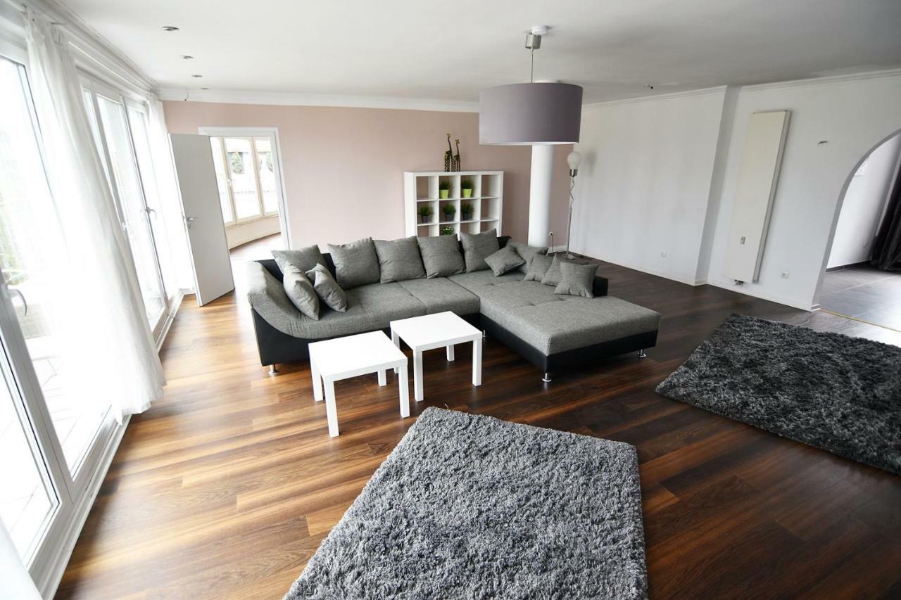 Appartamento Dorya Am Ring Colonia Esterno foto